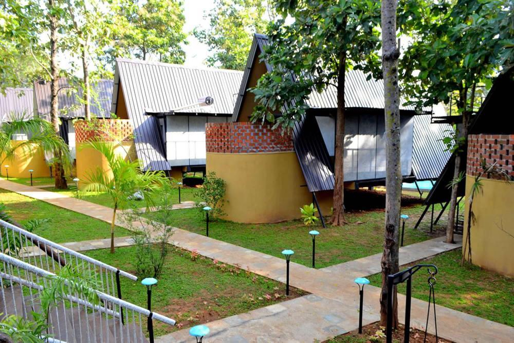 Kottawatta River Bank Resort Udawalawe Luaran gambar